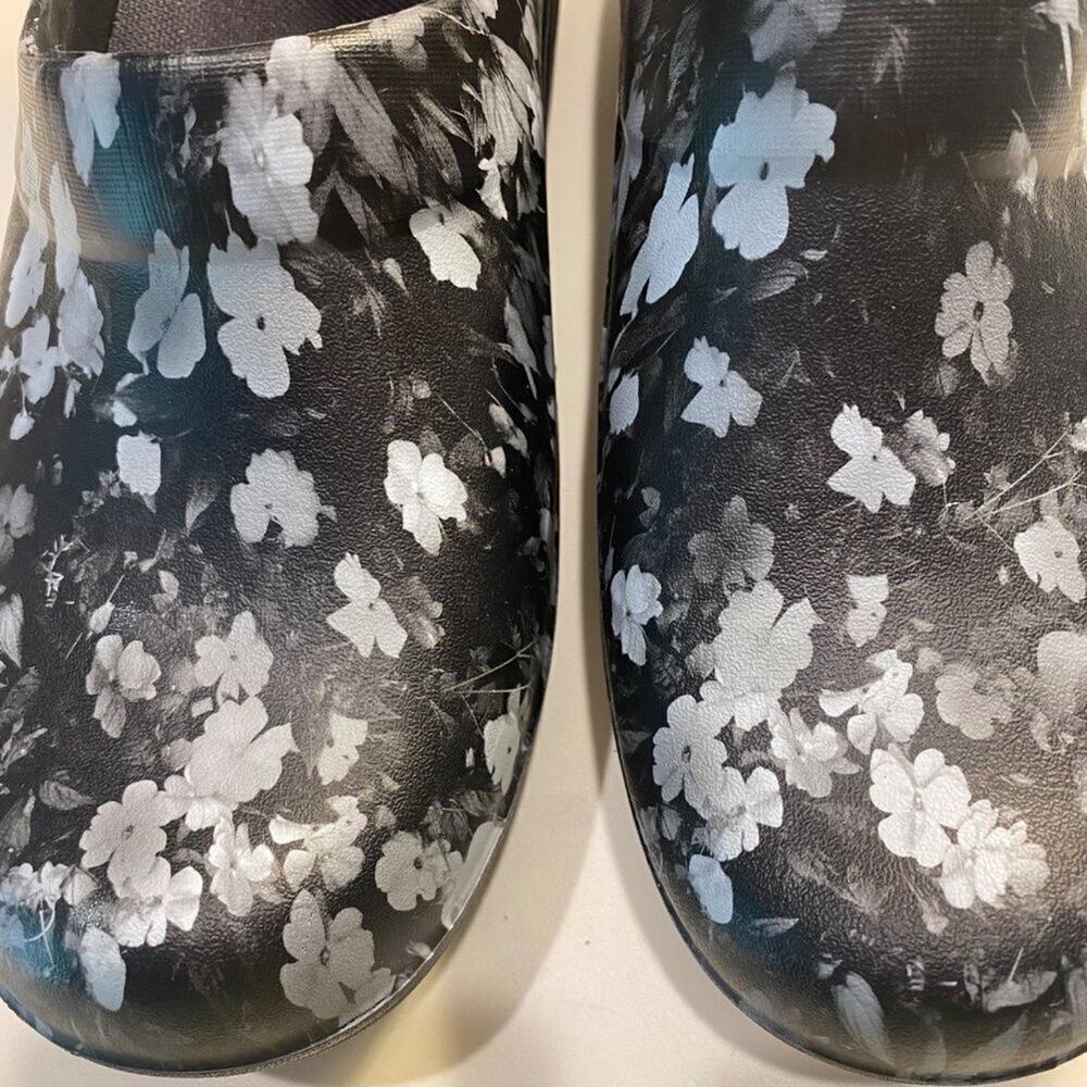 CROCS Women's "Neria Pro II"  Clogs  Floral Black / White #205385 Size 8 - Picture 7 of 9